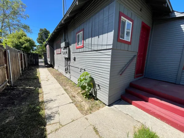 $498,500 | 512 12th Street, Modesto, CA 95354