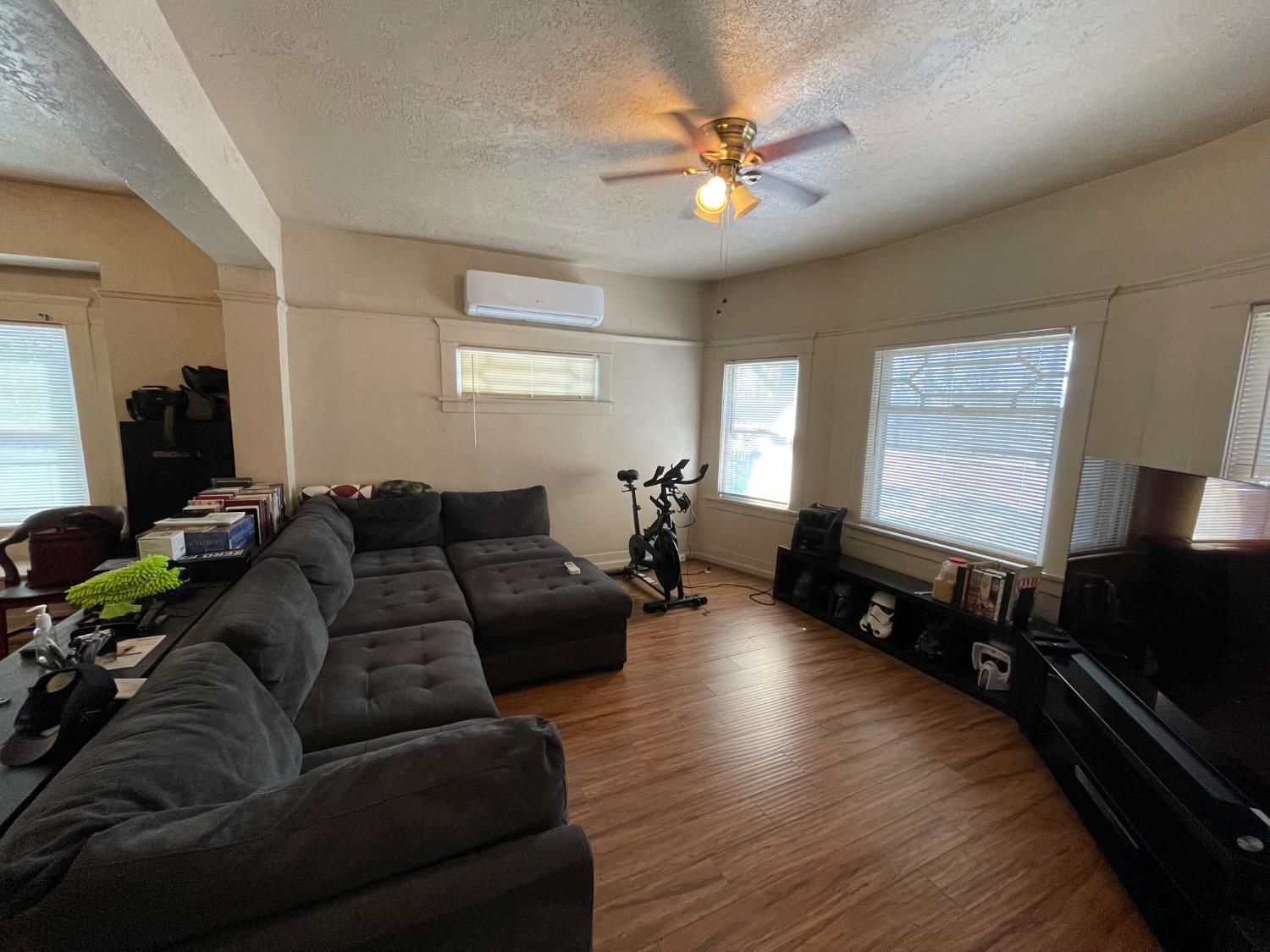 512 12th Street Modesto, CA 95354 - Photo 5 of 41