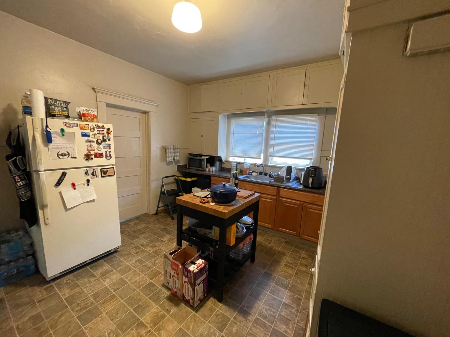 512 12th Street Modesto, CA 95354 - Photo 7 of 41