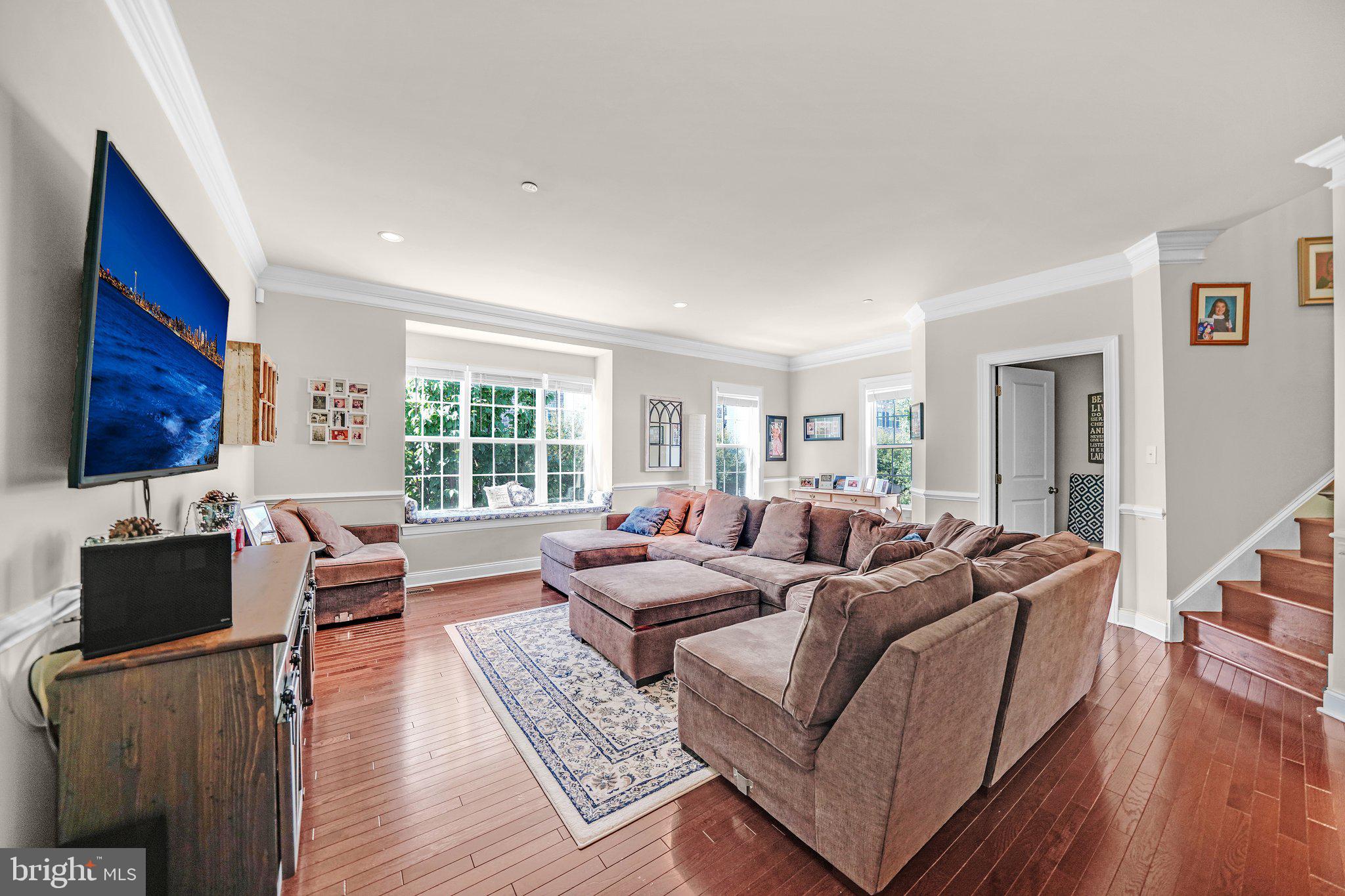 110 Jackdaw Alley Springfield, PA 19064 - Photo 7 of 40 Living Room