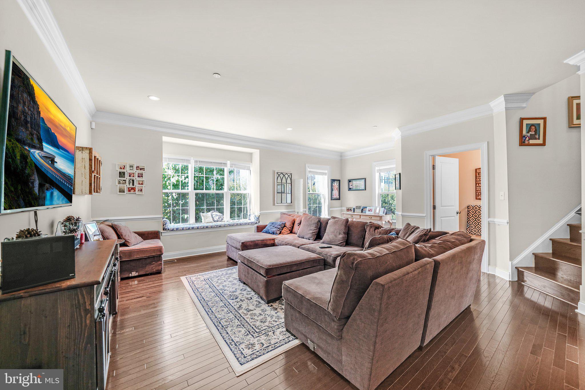 110 Jackdaw Alley Springfield, PA 19064 - Photo 10 of 40 Living Room