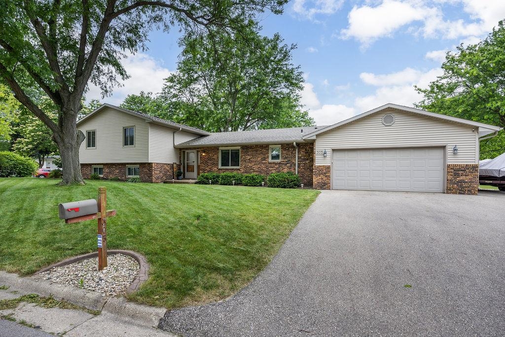 305 Raymond Road Waunakee, WI 53597 - Photo 37 of 40