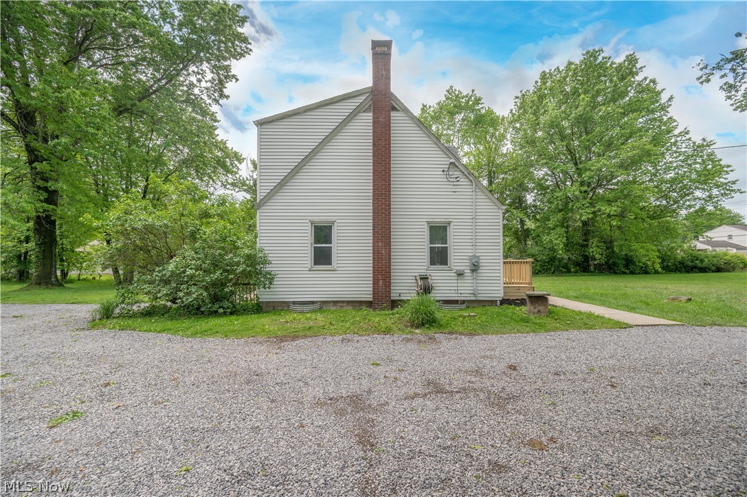 6665 Clingan Road Youngstown, OH 44514 - Photo 5 of 50