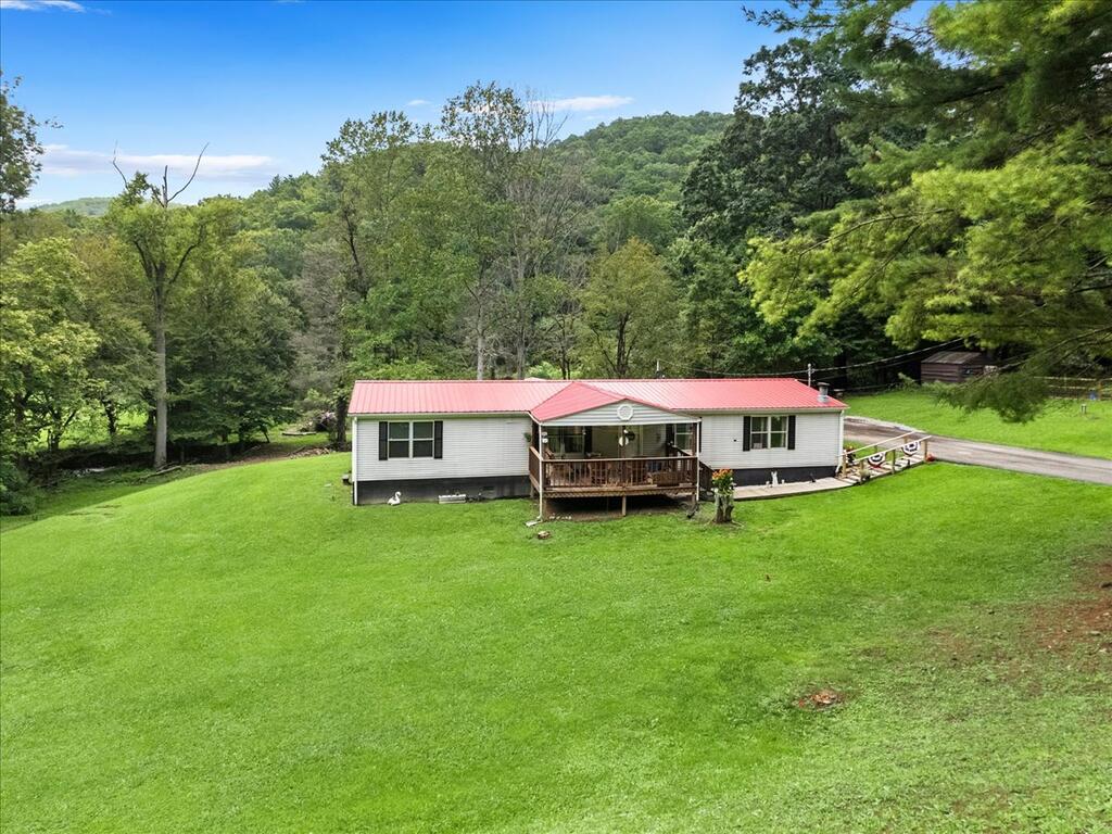 1079 Nicks Creek Road Atkins, VA 24311 - Photo 4 of 68 Gallery Image 4
