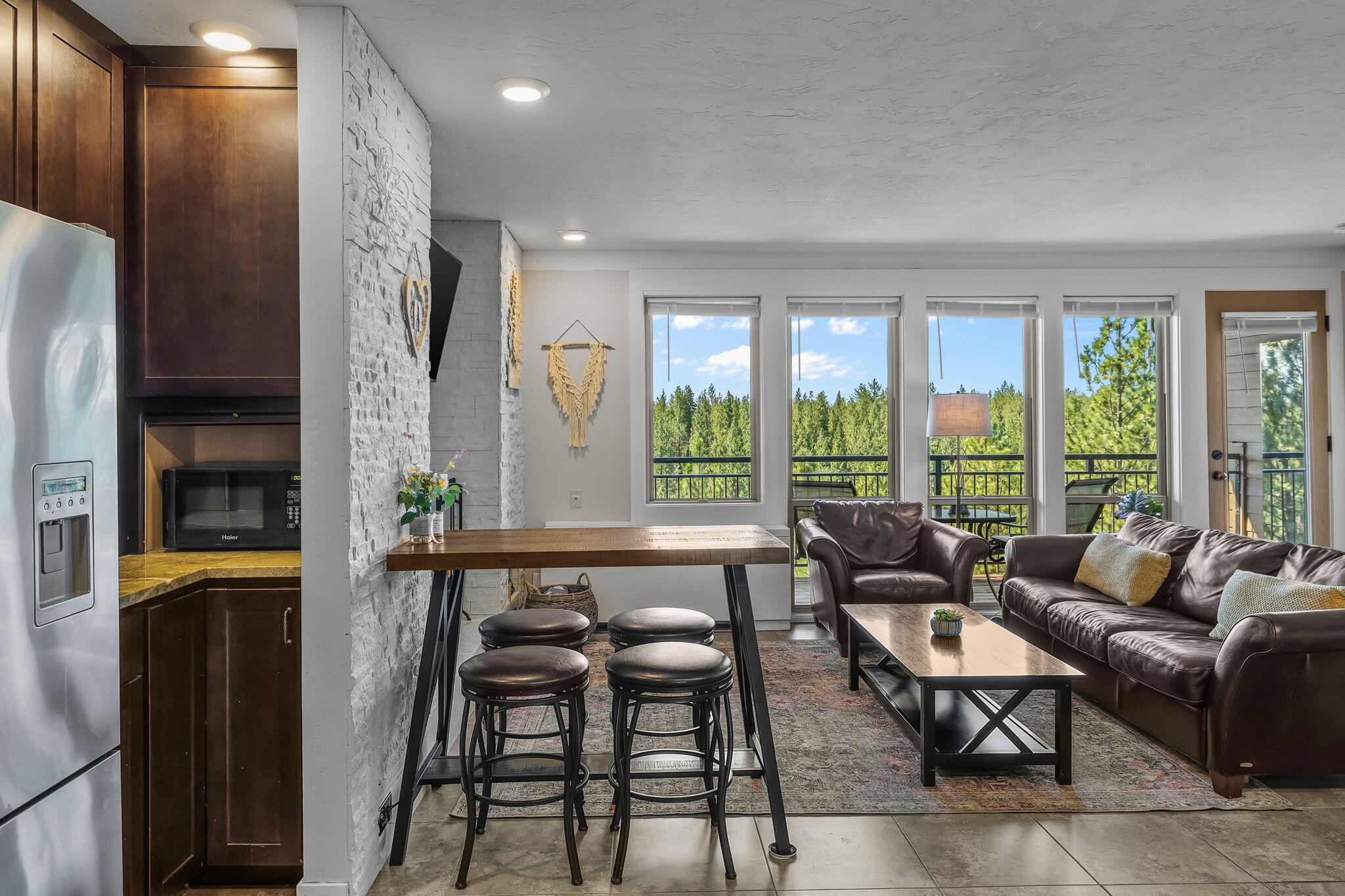 18575 Southwest Century Drive, Unit 531 Bend, OR 97702 - Photo 7 of 28 2028_08_19_18575_sw_century_dr_unti531-2