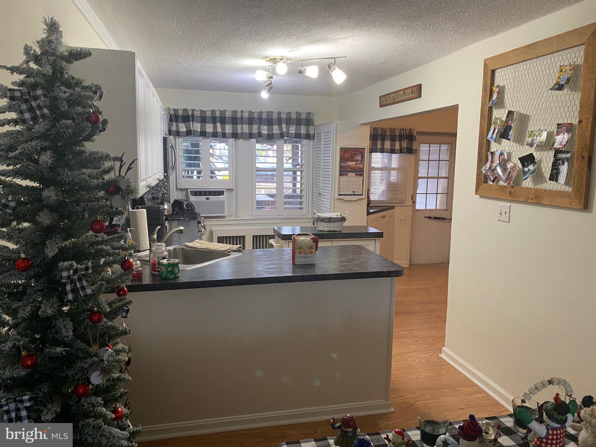 409 Old Riverside Road Brooklyn, MD 21225 - Photo 4 of 34 Kitchen area Alt. View