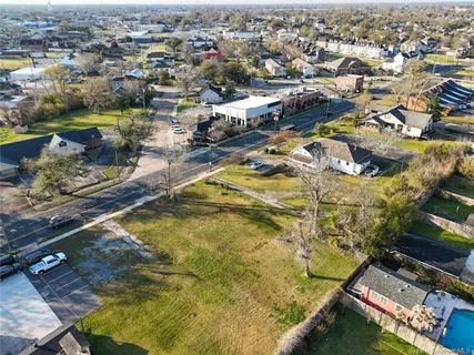 $159,900 | 112 Dr Michael Debakey Drive, Lake Charles, LA 70601