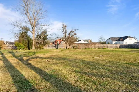 $159,900 | 112 Dr Michael Debakey Drive, Lake Charles, LA 70601