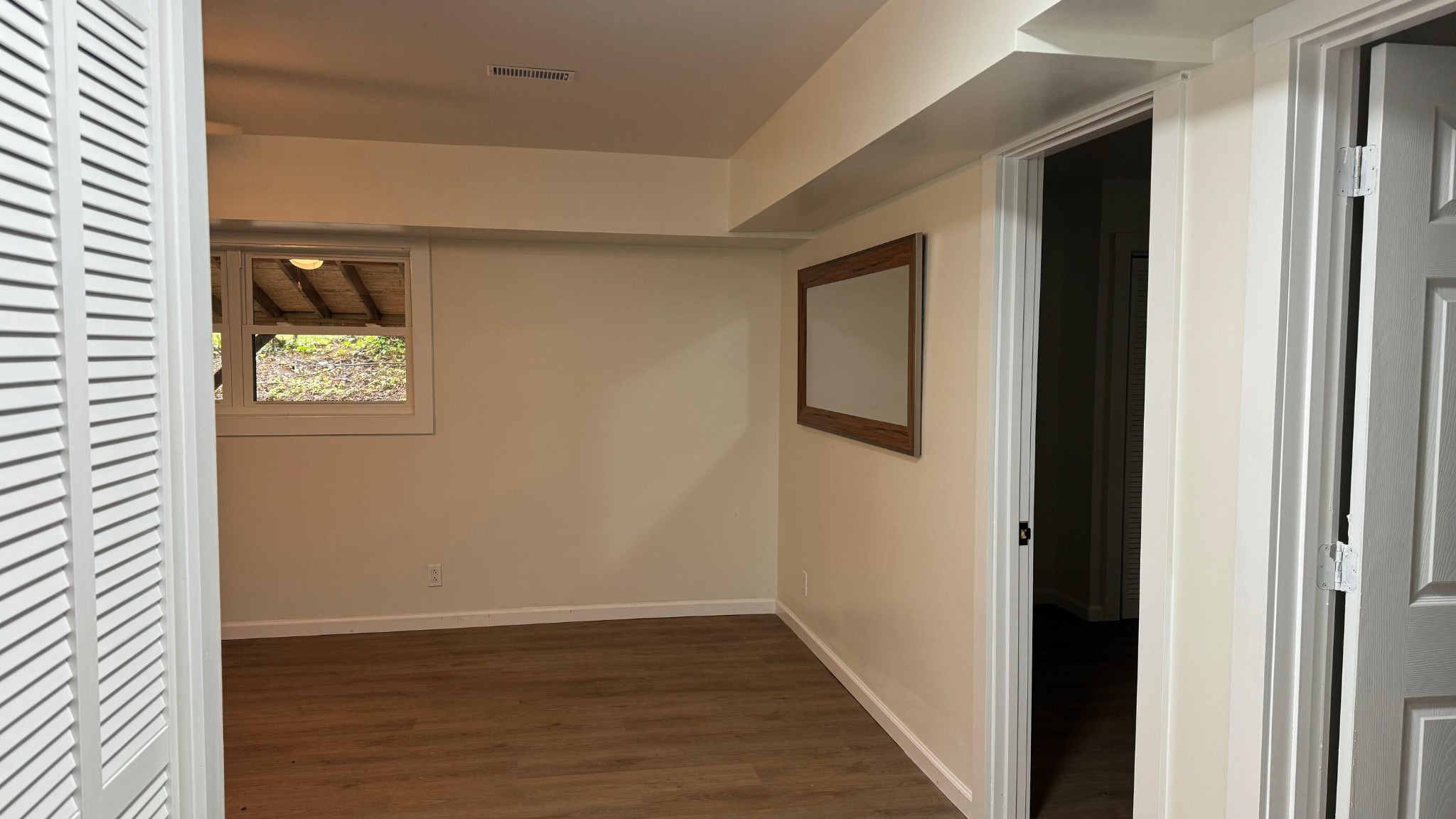 340 Grady Road Etowah, TN 37331 - Photo 18 of 34 a view of an entryway of the house