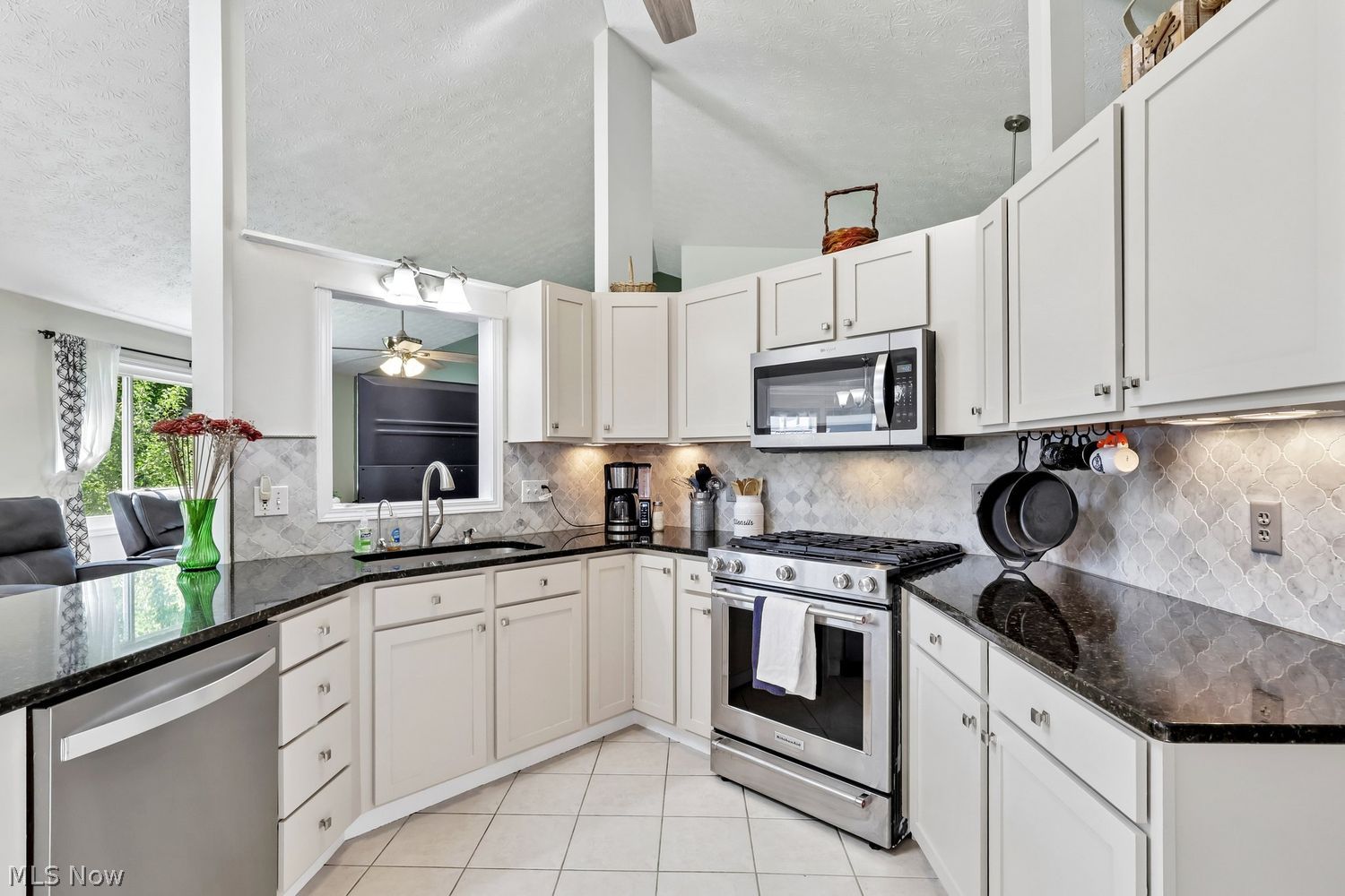 9180 Root Road North Ridgeville, OH 44039 - Photo 5 of 19 Kitchen