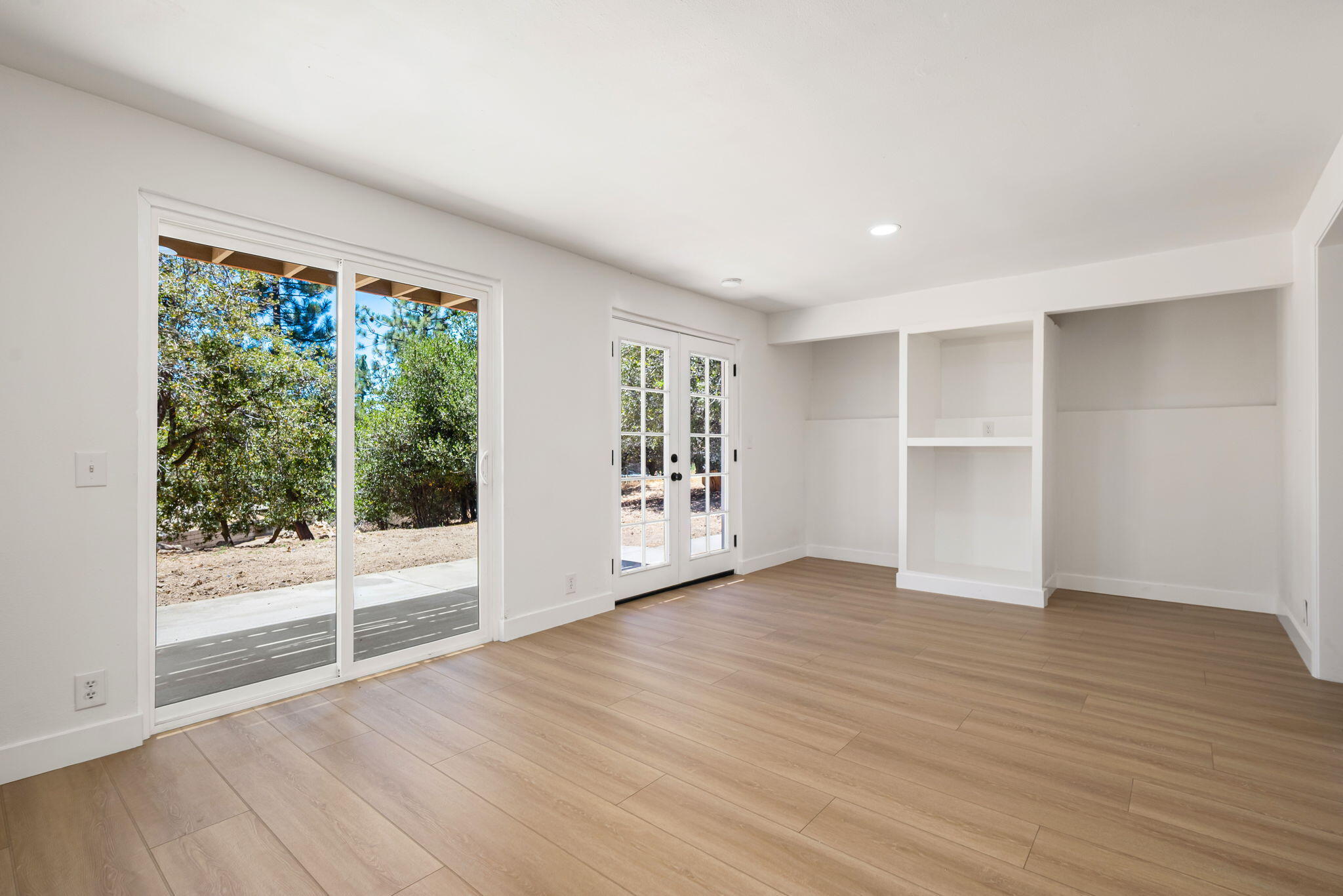 26785 Hopkins Road Idyllwild, CA 92549 - Photo 16 of 28 40-web-or-mls-DFHopkins_OPMG_0726_040