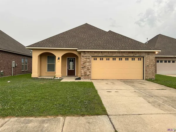 $2,300 | 4414 Olivia Drive, Addis, LA 70710