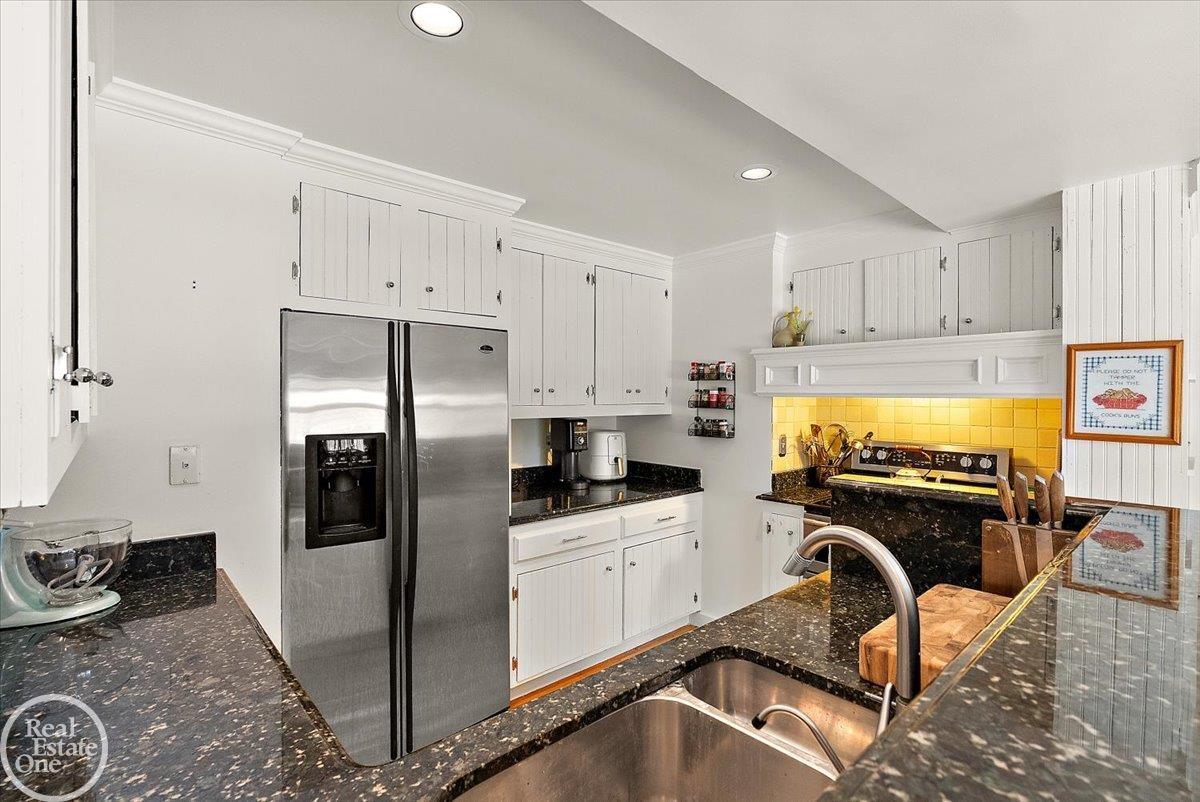 990 South Baldwin Road Clarkston, MI 48348 - Photo 13 of 66