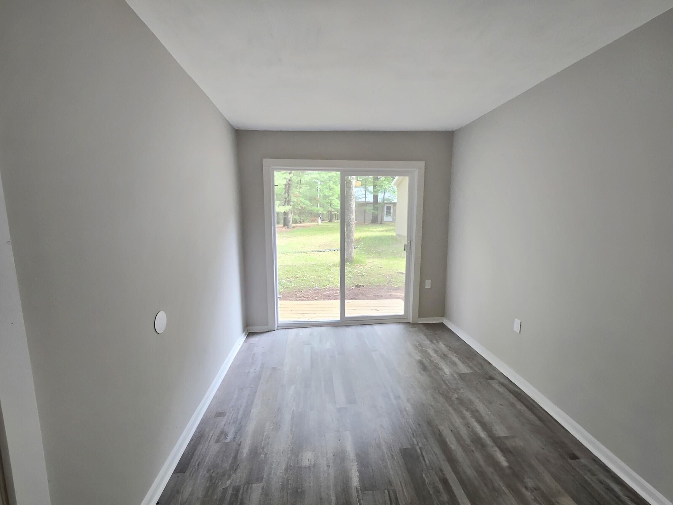 9071 South Crabapple Road Baldwin, MI 49304 - Photo 9 of 10 dining