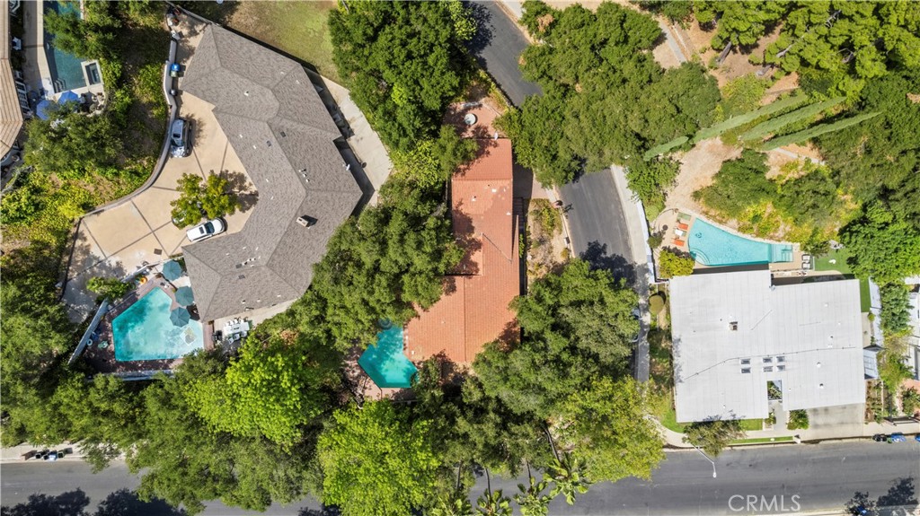 4444 Rochelle Place Encino, CA 91316 - Photo 6 of 55 Gallery Image 6