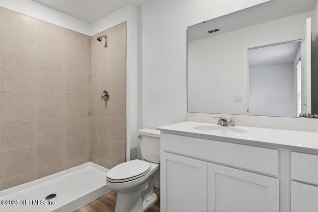 $1,900 | 3989 Mid Century Street, Jacksonville, FL 32217