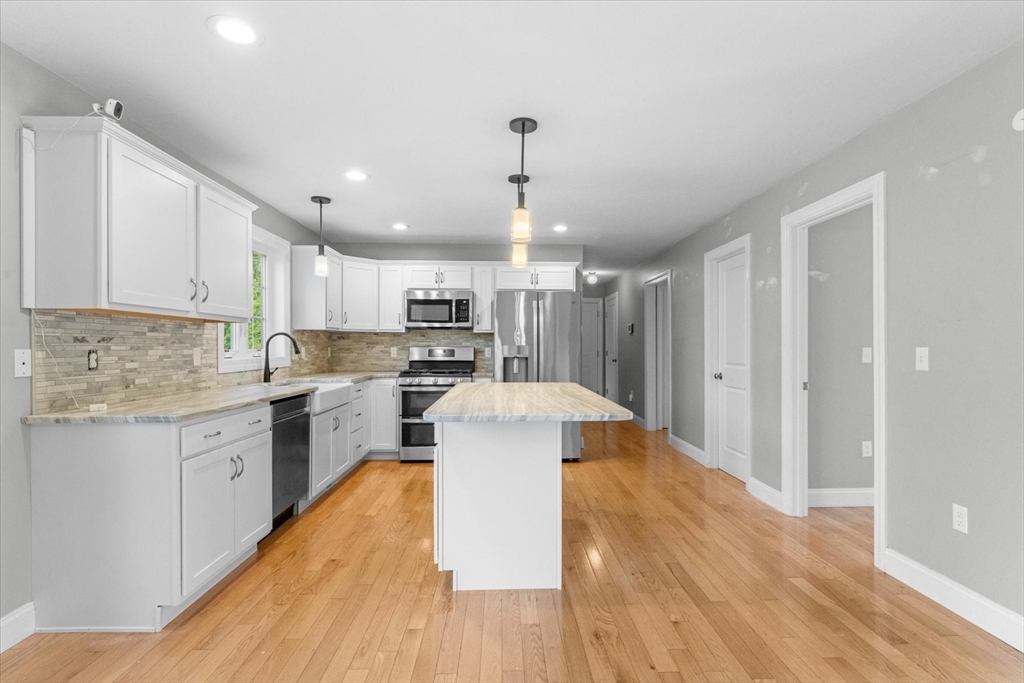 37 Turner Farm Road Uxbridge, MA 01569 - Photo 8 of 40 Gallery Image 8