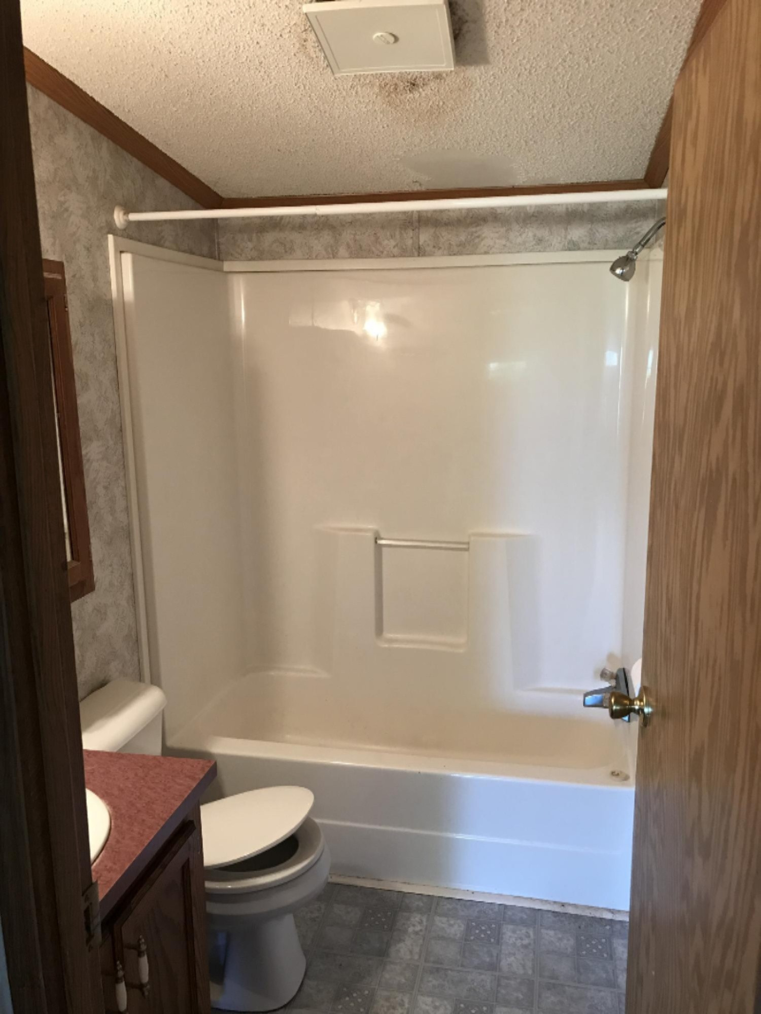 2460 Portland Road Portland, MI 48875 - Photo 17 of 25 077