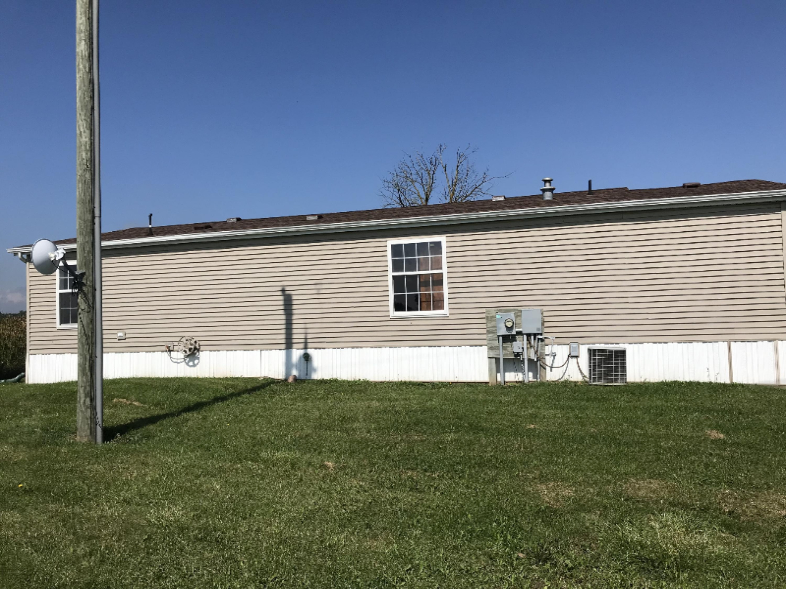 2460 Portland Road Portland, MI 48875 - Photo 5 of 25 088
