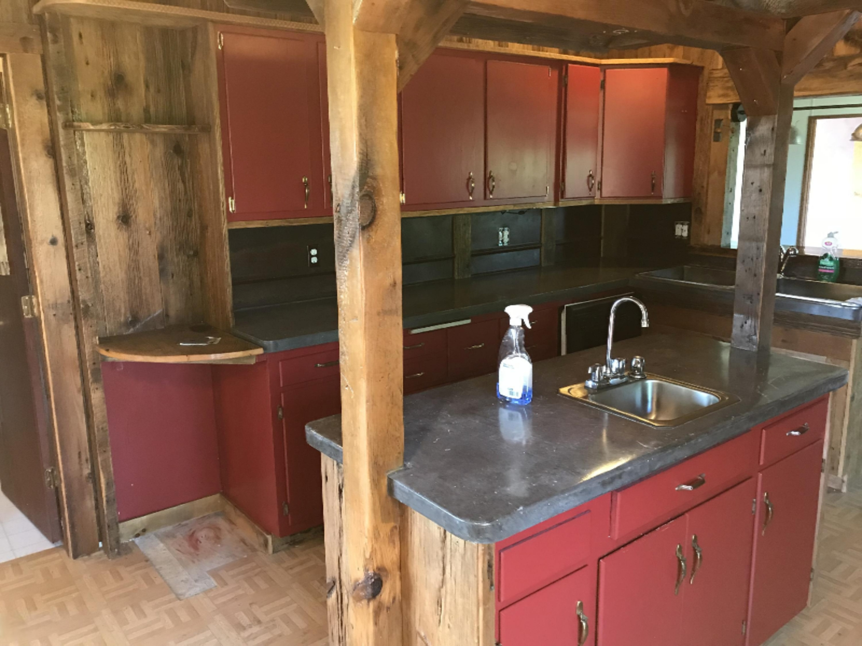 2460 Portland Road Portland, MI 48875 - Photo 8 of 25 068