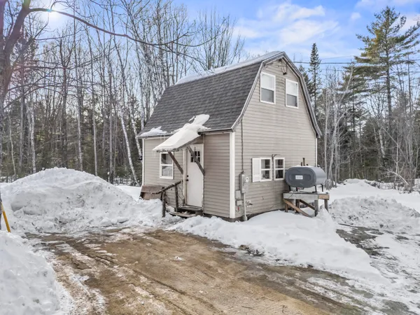 $140,000 | 514 Old County Road, Waldoboro, ME 04572