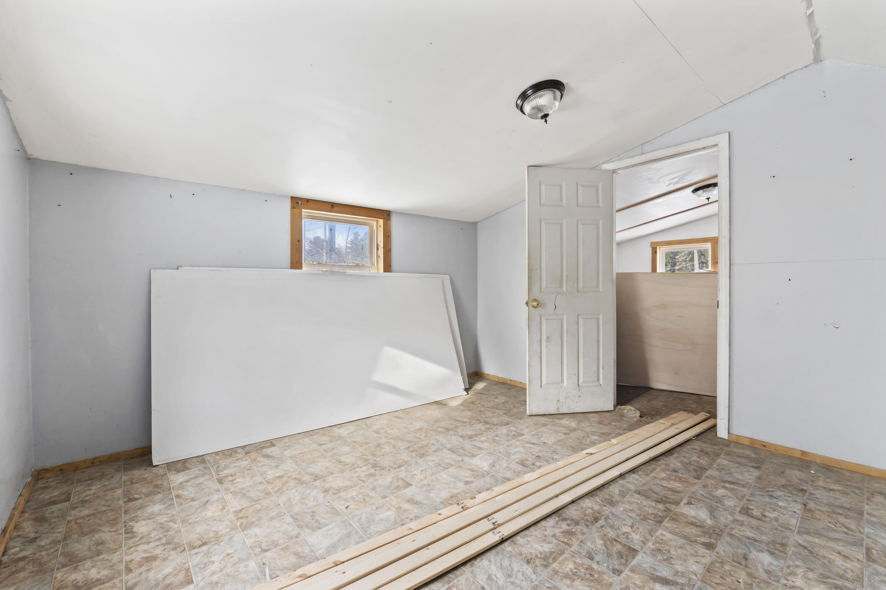 514 Old County Road Waldoboro, ME 04572 - Photo 29 of 42 514 Old County Rd_0129