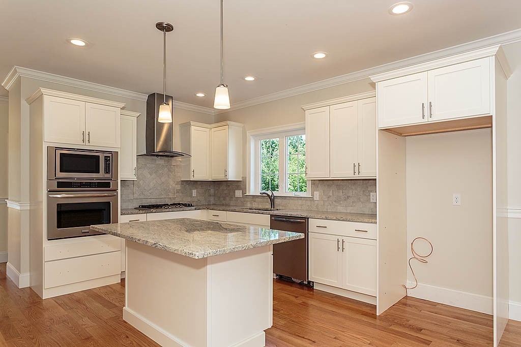 208 Catamount Road Tewksbury, MA 01876 - Photo 6 of 30 Gallery Image 6