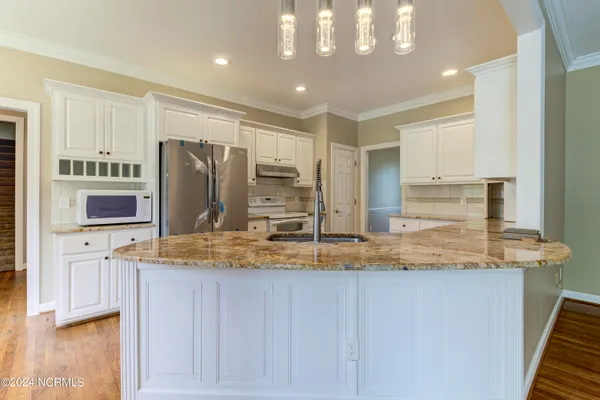 $3,700 | 3128 Braemar Lane, Wilmington, NC 28409