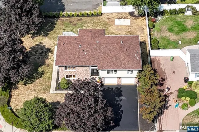 $1,399,000 | 133 Morristown Place, Paramus, NJ 07652