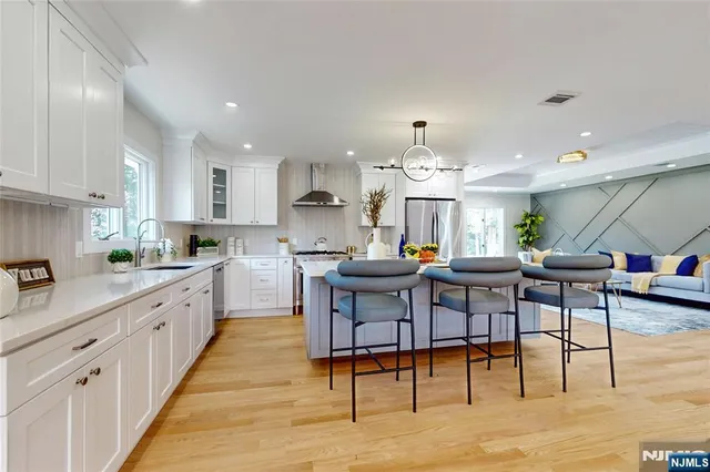 $1,399,000 | 133 Morristown Place, Paramus, NJ 07652