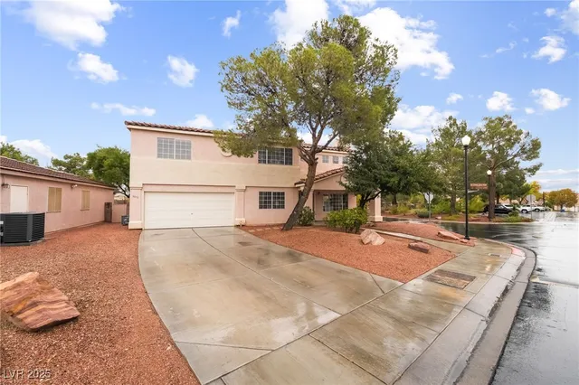 $2,695 | 6030 Spring Ranch Parkway, Las Vegas, NV 89118