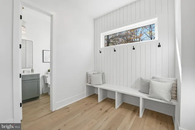 $2,275,000 | 612 Gibson Circle Southwest, Vienna, VA 22180