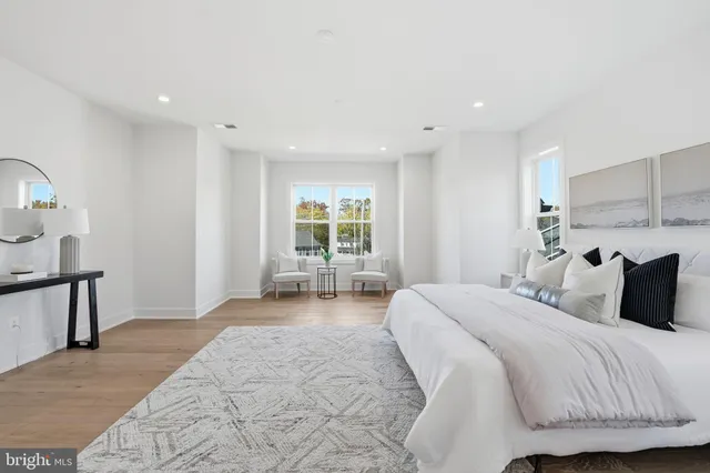 $2,275,000 | 612 Gibson Circle Southwest, Vienna, VA 22180