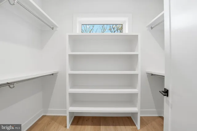 $2,275,000 | 612 Gibson Circle Southwest, Vienna, VA 22180