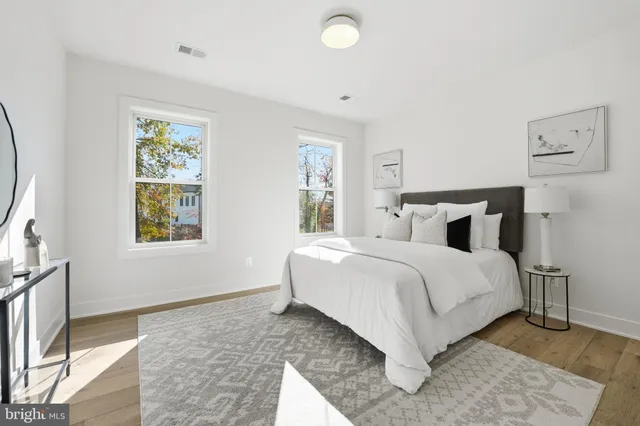 $2,275,000 | 612 Gibson Circle Southwest, Vienna, VA 22180