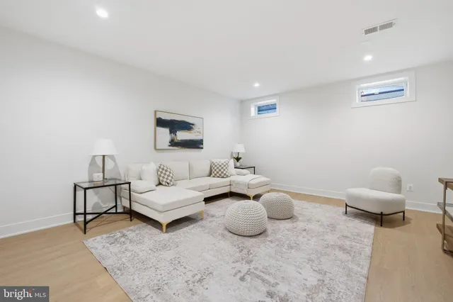 $2,275,000 | 612 Gibson Circle Southwest, Vienna, VA 22180