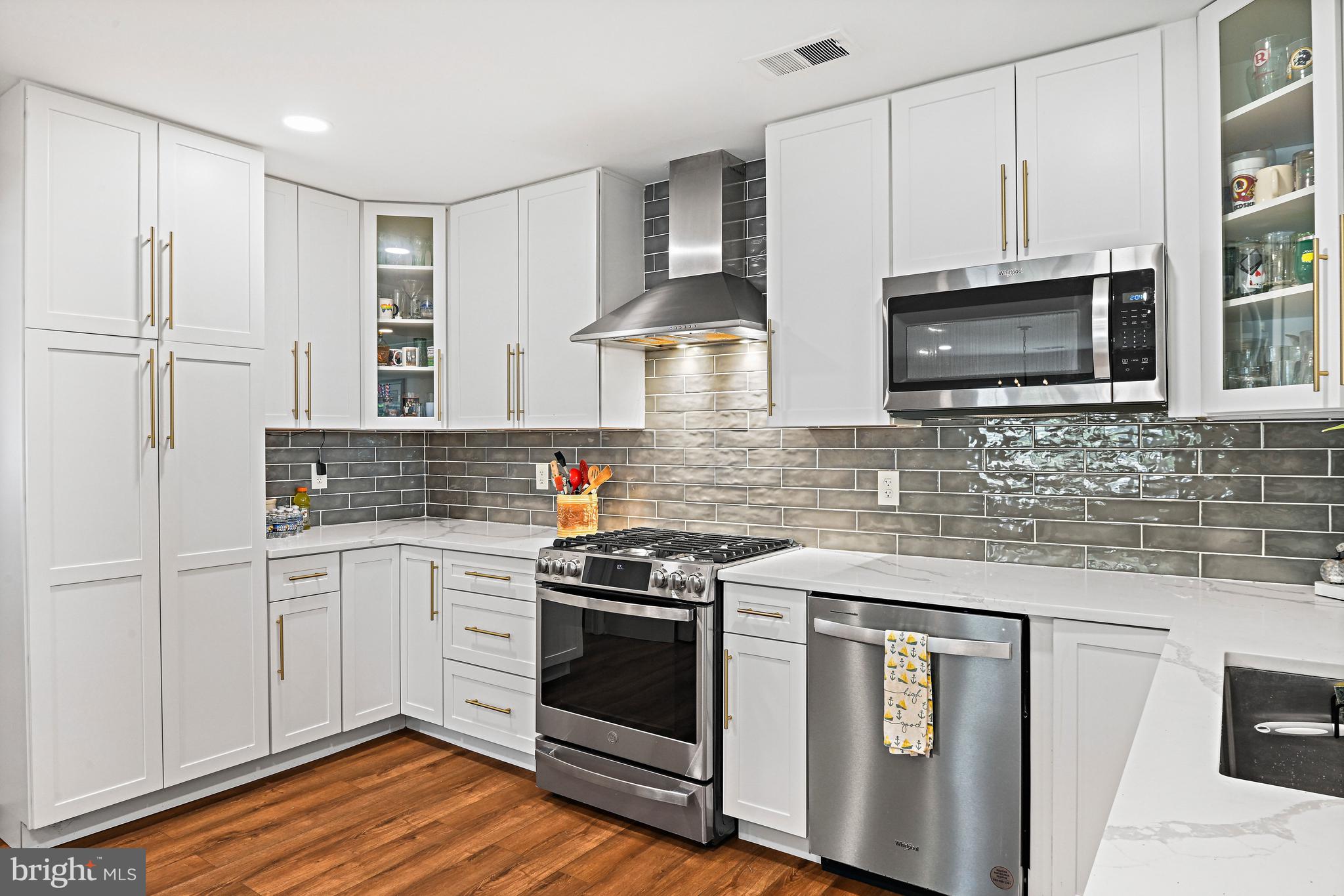 6914 Chelsea Road McLean, VA 22101 - Photo 8 of 19