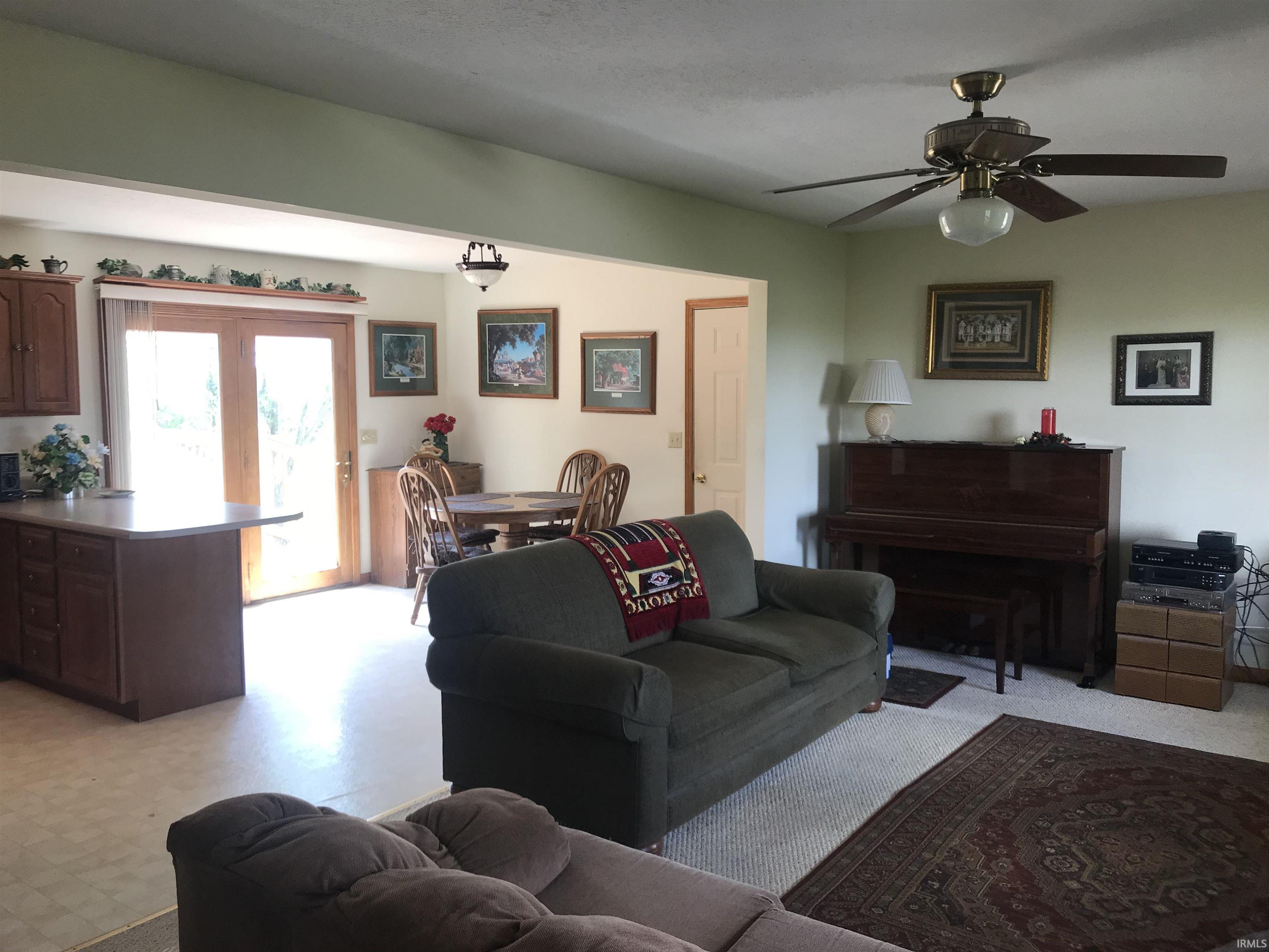 10943 Bud Road Wheatland, IN 47597 - Photo 11 of 30 Gallery Image 11