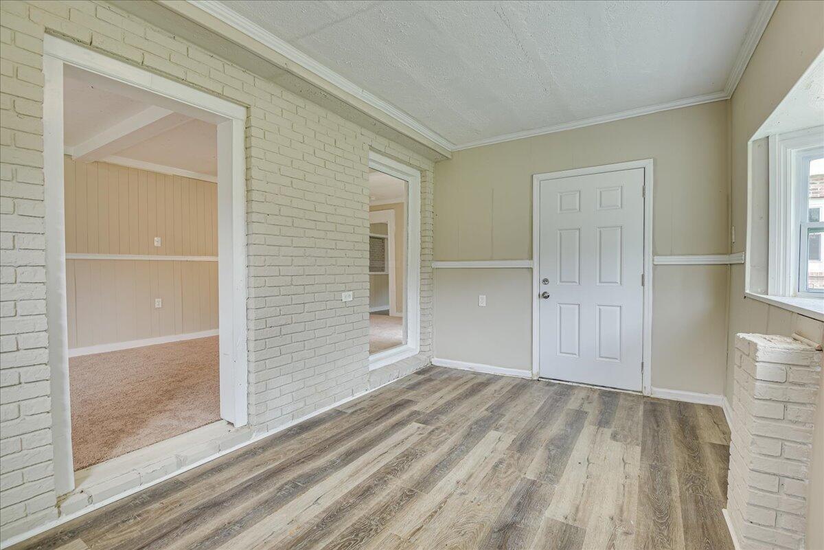 1150 Chico Road Crawfordville, GA 30631 - Photo 32 of 57 Rear enclosed porch