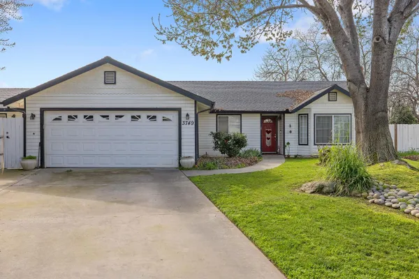 $510,000 | 3749 South University Street, Visalia, CA 93277