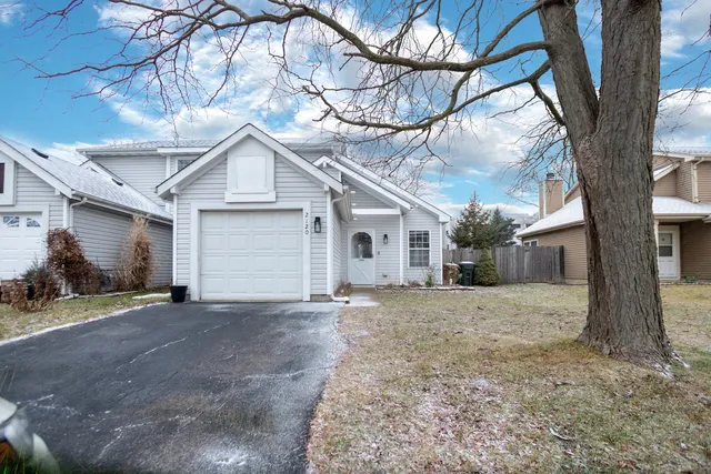 $2,300 | 2120 Brittany Court, Glendale Heights, IL 60139