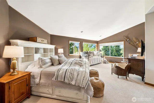 $1,150,000 | 132 Hellem Drive, Packwood, WA 98361