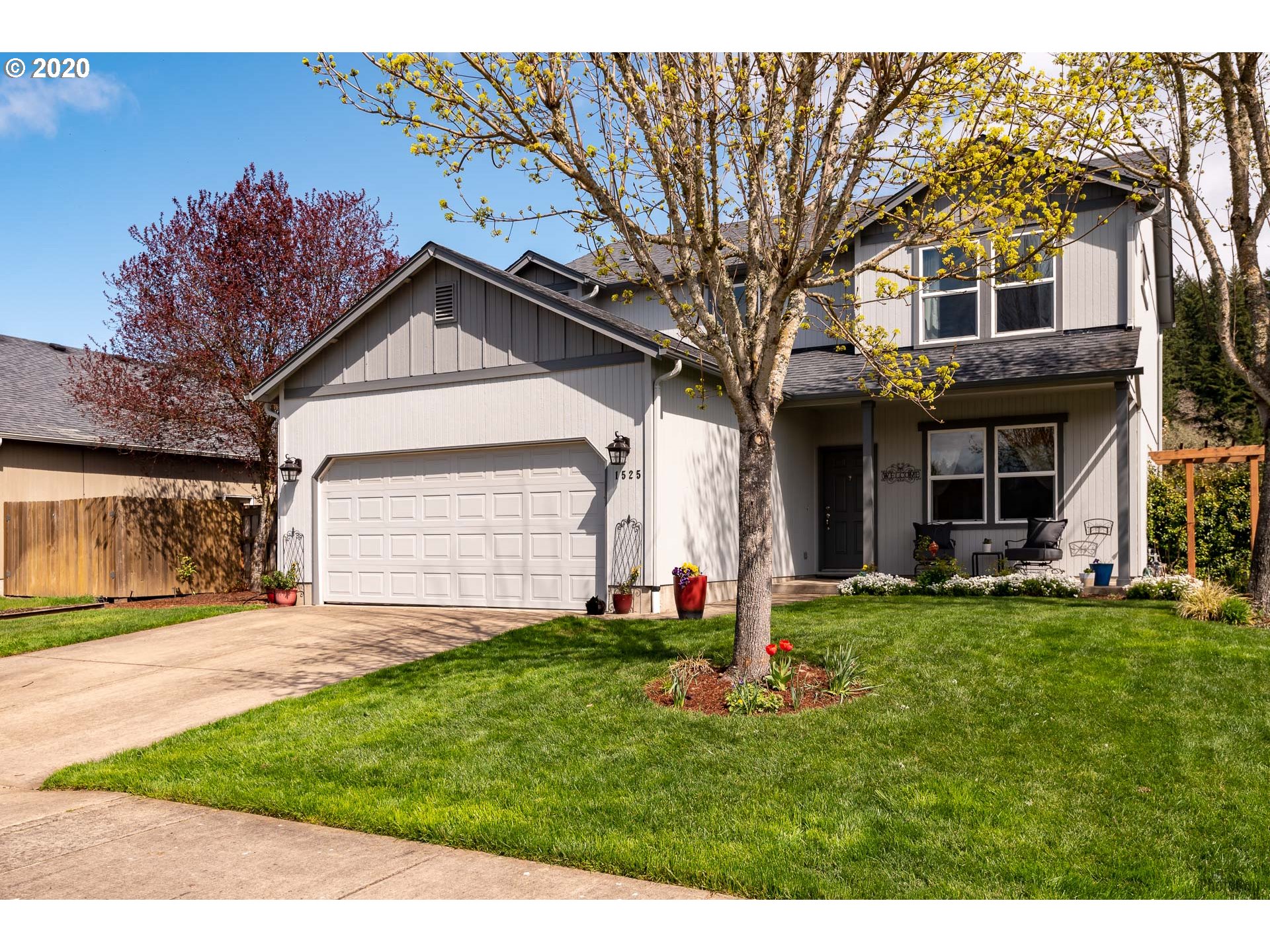 1525 South 58th Street Springfield, OR 97478 - Photo 1 of 27