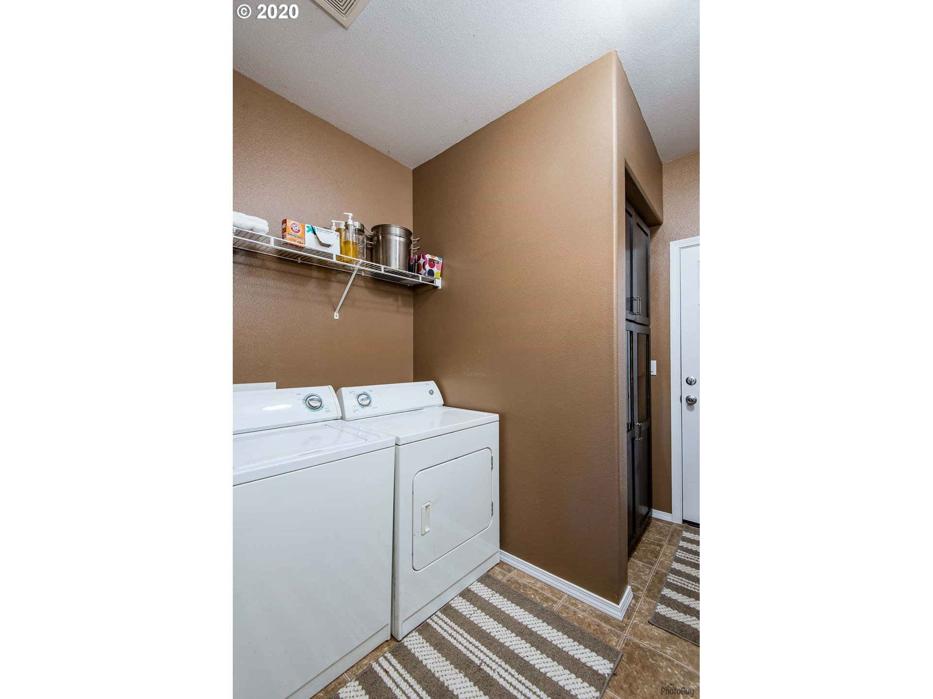 1525 South 58th Street Springfield, OR 97478 - Photo 20 of 27