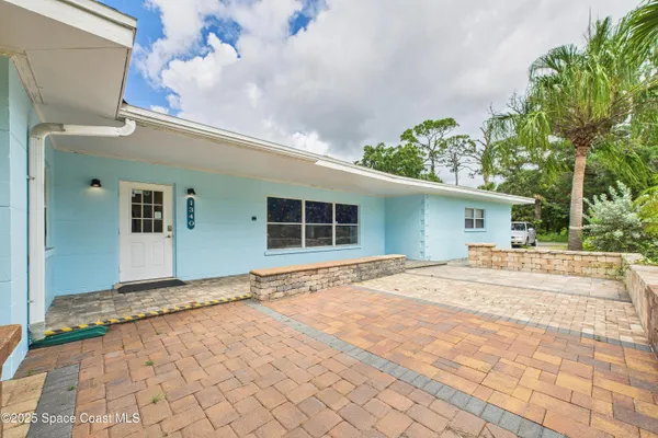 $725,000 | 1340 South Wickham Road, Melbourne, FL 32904