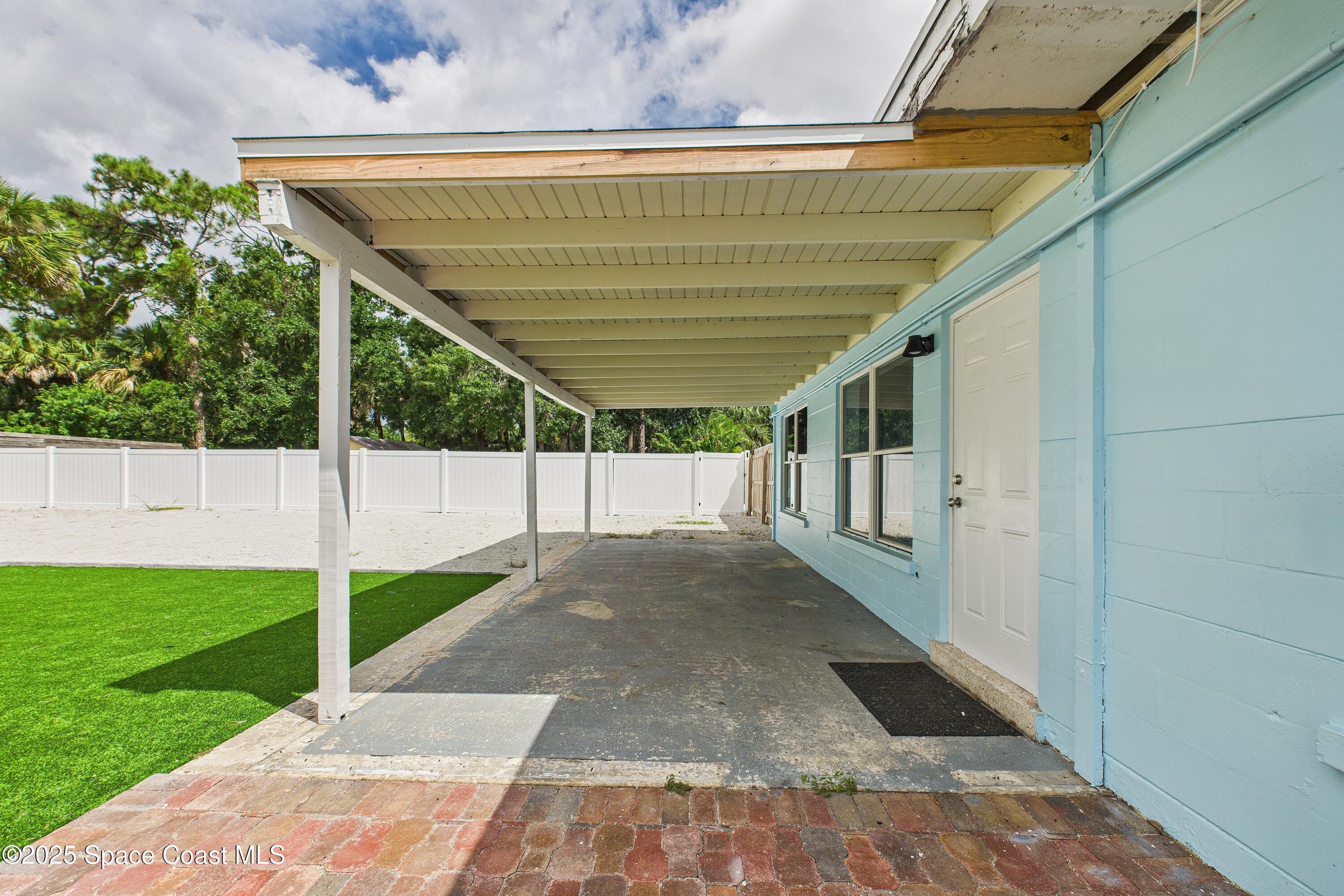 1340 South Wickham Road Melbourne, FL 32904 - Photo 13 of 50