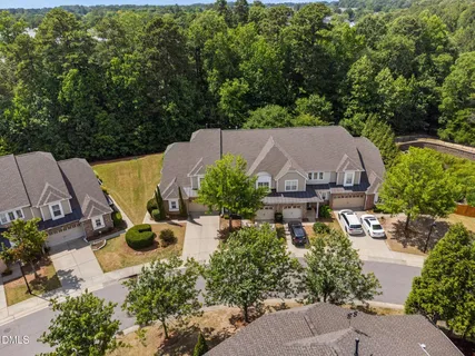 $579,000 | 1060 Kingston Grove Drive, Cary, NC 27519