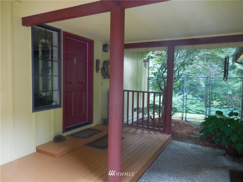 4487 Arvick Road Southeast Port Orchard, WA 98366 - Photo 2 of 25 Gallery Image 2