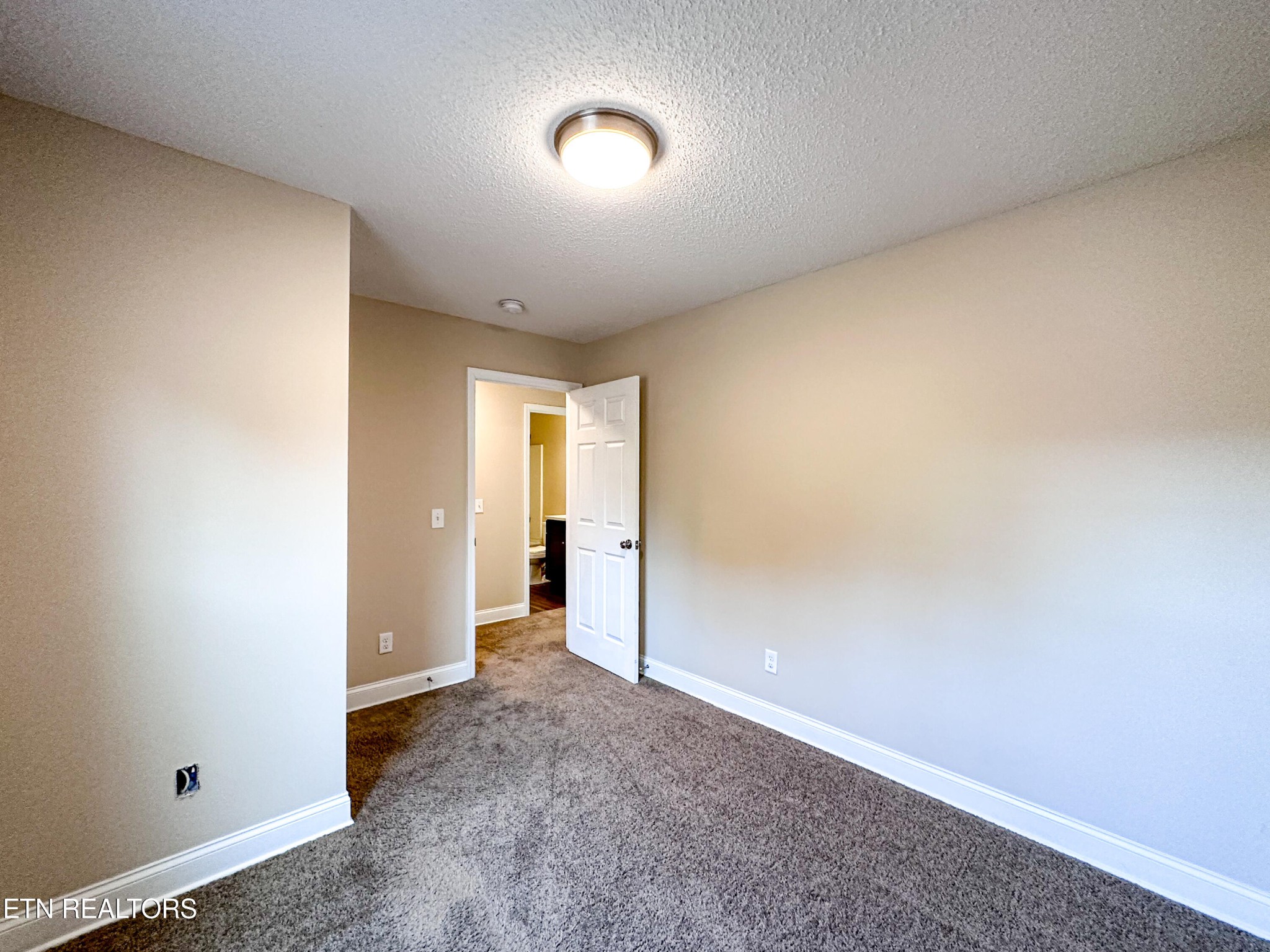 4164 Webb Road Chattanooga, TN 37416 - Photo 21 of 25 Gallery Image 21
