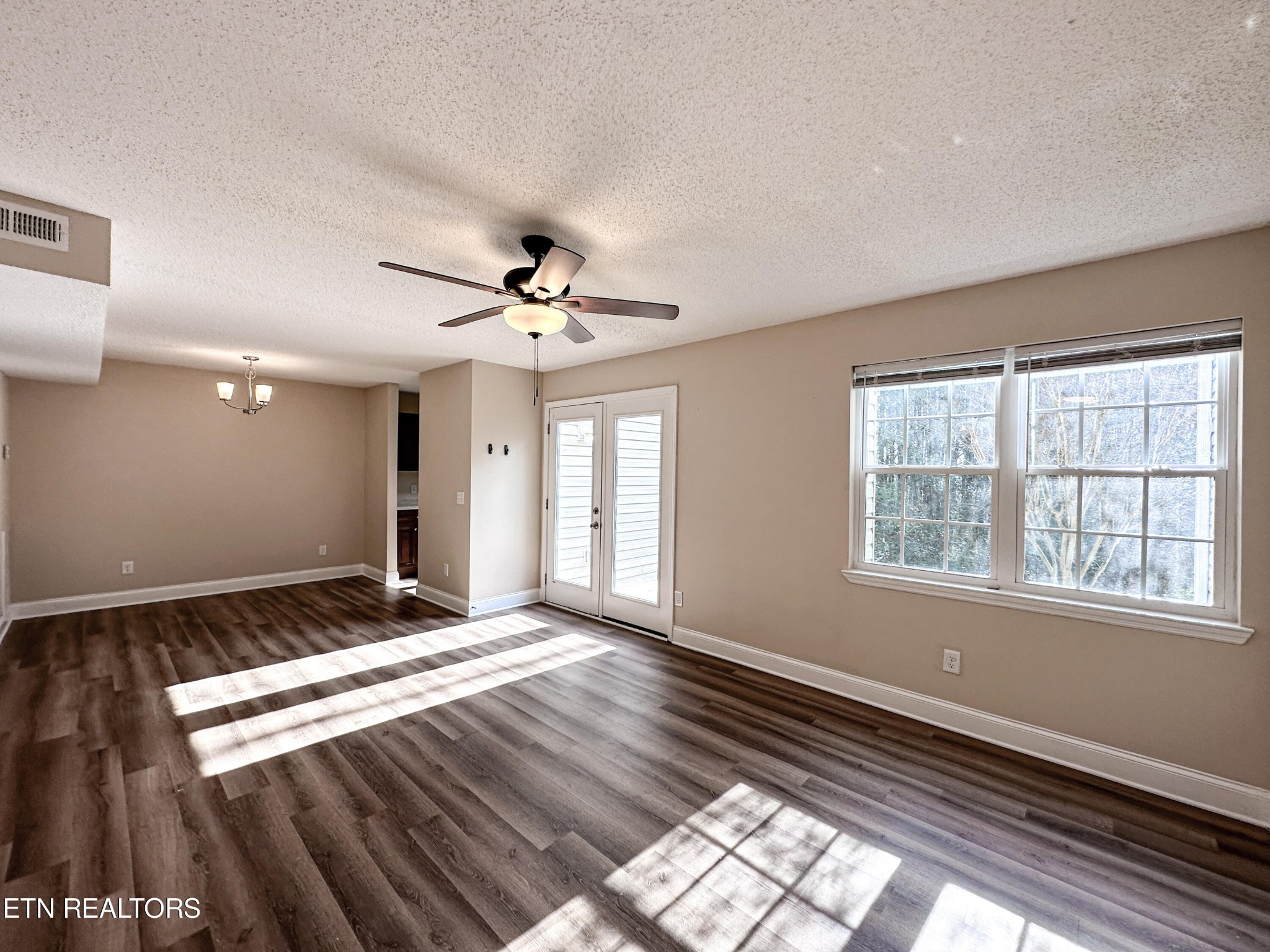 4164 Webb Road Chattanooga, TN 37416 - Photo 7 of 25 Gallery Image 7